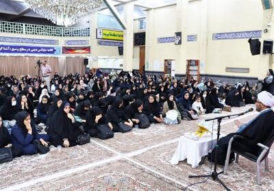 جشن دختران در سنندج/ دشمن دنبال القای ناامیدی است - تسنیم