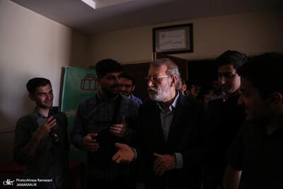 لاریجانی در تاریکی