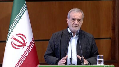 پزشکیان: آینده کشور به دست معلمان ساخته می شود/ تاکید دوباره بر عدالت آموزشی
