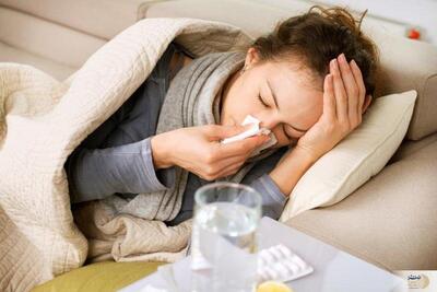 چرا همیشه احساس سرما می‌کنید؟ دلایل پنهان و راه‌های مقابله