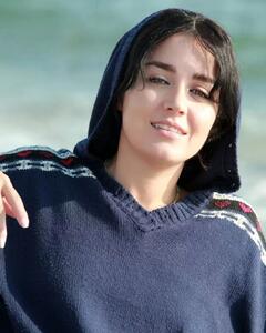 چهره جذاب افسانه پاکرو در ۴۲ سالگی/ عکس