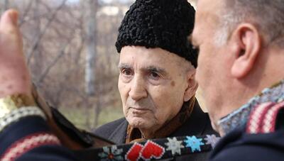 هنر آشیقی ایران در ویترین جهانی؛  دده موسلوم  گنجینه زنده بشری در مجمع یونسکو معرفی می‌شود