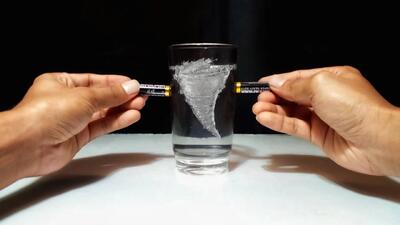 آیا واقعاً می توانید با باتری و آب یک گردباد ایجاد کنید؟ | واقعی یا ساختگی