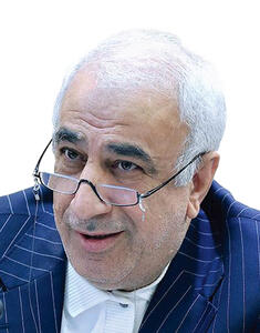 فرصت در آستانه عبور
