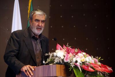 مسئولیت‌پذیری در نظام اسلامی نقطه مقابل خودخواهی است