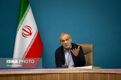 پزشکیان: دانش آموزان باید یاد بگیرند با علم‌شان می‌توانند  مشکلات را حل کنند