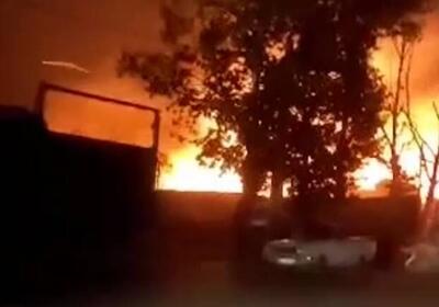 فیلم/ آتش سوزی کارخانه کارتن‌سازی در نظرآباد کرج