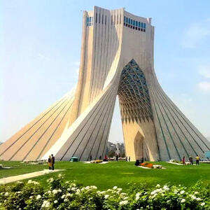 از برج آزادی از نمای بالا تا شیراز آرامگاه سعدی
