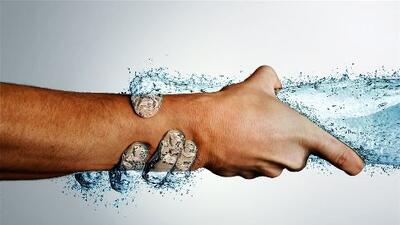 آیا ارتباطی بین کم‌ آبی بدن و عفونت‌ های ادراری وجود دارد؟