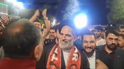 فیلم و عکس| امام جمعه سلماس در جشن قهرمانی تراکتور | روزنو