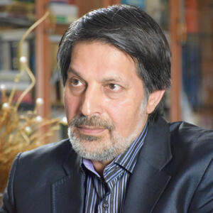 تیغ در دست زنگی مست