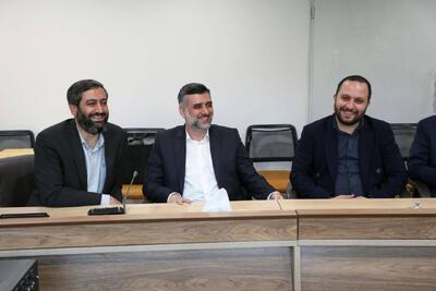 مراسم تودیع و معارفه مدیر باغ کتاب تهران برگزار شد