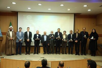 قدردانی از استادان سرآمد آموزشی و پیشکسوت دانشگاه امیرکبیر