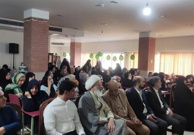 تجلیل از کارگران تولید در ویژه‌برنامه   زحمت‌کشان بی‌ادعا   - تسنیم