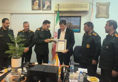 کارگران، جهادگران خط مقدم تولید هستند - تسنیم