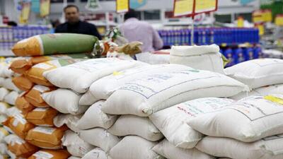 کشتی حامل ۲۲ هزار تن برنج در بندر بوشهر پهلو گرفت