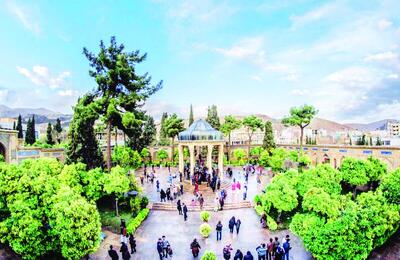 شیراز از تمام جهان خوش‌نماتر است