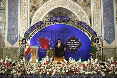 آیین بزرگداشت جان‌باختگان بندر رجایی در حرم رضوی برگزار شد