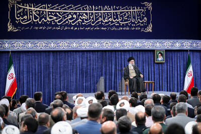 رهبر انقلاب: منفعت امت اسلامی اتحاد برای حل مشکلات جهان اسلام است