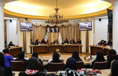 جشن قهرمانی تراکتور  را باشکوه برگزار می کنیم