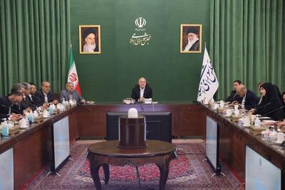 دیدار قالیباف با جمعی از معلمان نمونه کشوری