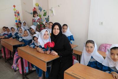 معلمی هنر است یا حرفه؛ معنای جدیدی که انقلاب اسلامی به معلمی بخشید
