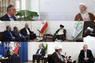 آنچه در سفر شهردار تهران به قم و دیدار با مراجع تقلید و علما اتفاق افتاد؛ از ارائه گزارش برنامه‌های تحولی تا تاکید بر پیگیری عدالت شهری در پروژه‌ها
