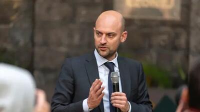 وزیر خارجه فرانسه:شهر مارسی در تیررس (موشک‌های ایران) قرار دارد / توافق با تهران باید شامل مباحث موشکی و منطقه‌ای باشد | روزنو