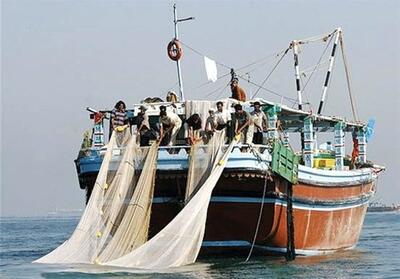 توقیف موتورلنج فاقد مجوز صید ممنوعه در آب‌های بوشهر - تسنیم
