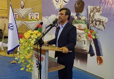 10500 معلم با همدلی‌ آموزش استان ایلام را به قله رساندند - تسنیم