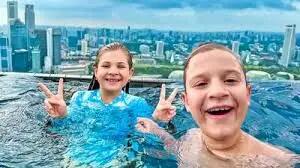 دیانا و روما و ماجراجویی در دنیای دایناسورها