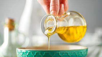 باور اشتباه درباره روغن‌های سنتی؛ گول ظاهر طبیعی را نخورید