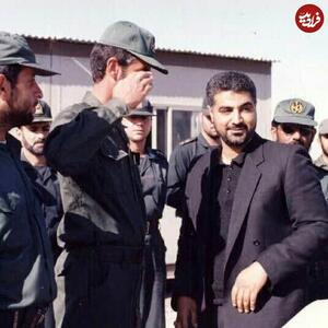 عکس/ سردار سلیمانی با لباس شخصی ۳۴ سال پیش در مرز پاکستان | اقتصاد24