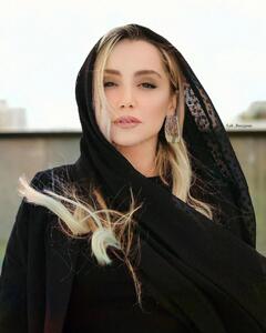 عکس/ زیبایی خیره کننده مریم سریال تاسیان با رنگ موی جدید | اقتصاد24