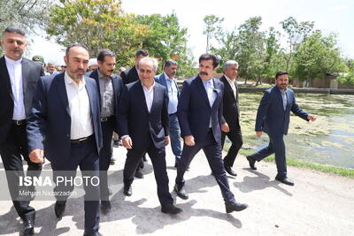 بازدید معاون رییس جمهور در امور توسعه روستایی از روستای قاضی جهان در آذرشهر