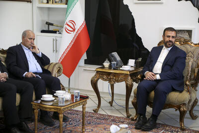 استاندار فارس : نباید سرمایه ای ارزشمند مانند ورزشگاه پارس معطل بماند   - پارس فوتبال