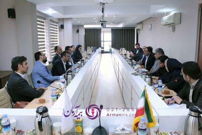همدلی و همفکری؛ گفت‌وگوی نزدیک مدیرعامل بیمه آرمان با نمایندگان