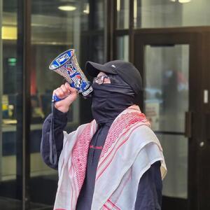 عکس/ تجمع حامیان فلسطینی مقابل سازمان رادیوی کانادا