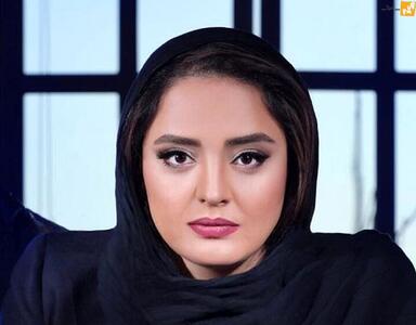 عکس خندان و جالب نرگس محمدی و الناز حبیبی در رستوران