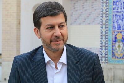 استاندار اصفهان: فرمانداران، انتصاب معاونِ بانو را نهادینه کنند