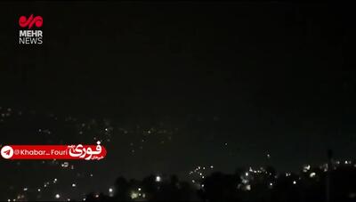 ببینید/ بلند شدن صدای انفجار های ممتد در مرز هند و پاکستان | 16 اردیبهشت 1404