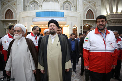 تجدید میثاق رییس و امدادگران جمعیت هلال احمر با ارمان های حضرت امام خمینی (س)