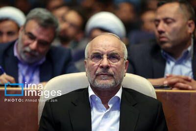 اعتراض قالیباف به ادعای برنامه آمریکا برای استفاده از نام جعلی برای خلیج فارس/ شاید کفش و لباس با دلار خریدنی باشد ولی تاریخ و جغرافیا خریدنی نیست
