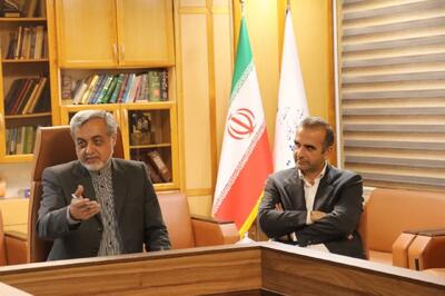 مردم روستاهای ملحق شده به منطقه آزاد باید تحول را لمس کنند