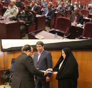 تجلیل از دست اندرکاران ستاد دهه فجر در استان کرمان