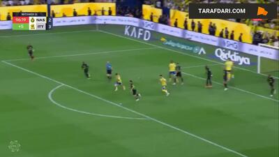 درگیری شدید بازیکنان النصر و الاتحاد در پایان مسابقه که منجر به اخراج موسی دیابی، هافبک فرانسوی الاتحاد شد - پارس فوتبال
