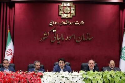 اگر همکار ما به واسطه نخواندن بخشنامه‌ها مؤدی را به دردسر و زحمت بیندازد باید پاسخگو باشد