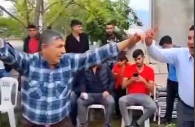 آواز شاد؛ دل به کار دادن فقط رقص این آقایون یطوری میرقصن انگار قراره جایزه بگیرن