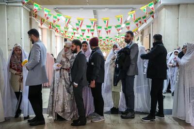 کمیسیون اصل 90 مجلس: صف وام ازدواج و فرزندآوری تبدیل به بحران می‌شود/ دولت و بانک مرکزی به دنبال حذف تسهیلات ازدواج و فرزندآوری هستند؟