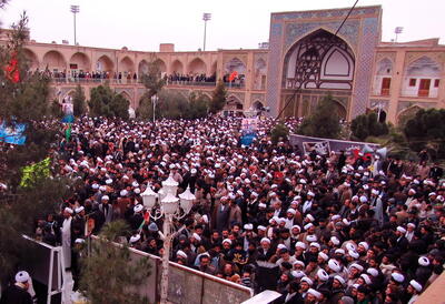 سرمقاله جوان/ چرا حوزه به قم آمد؟